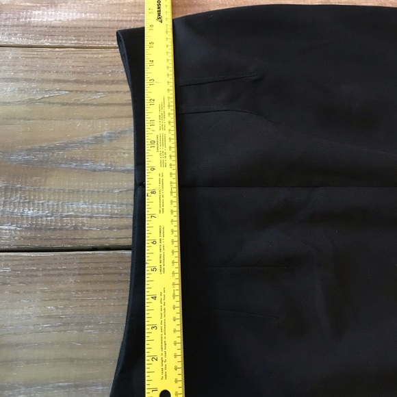 Ann Taylor LOFT Black Pencil Skirt - 8 - Picture 7 of 7